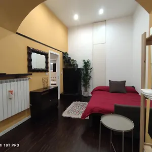 Affittacamere Residenza Monticelli, Napoli
